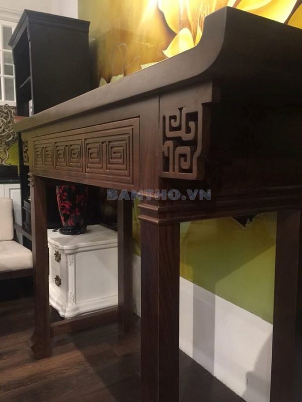 và sản xuất.
KTS nội thất MoreHome cung cấp dịch vụ sản xuất và thi công lắp đặt các bàn thờ gỗ óc chó cao cấp. Quý khách có thể tham khảo các mẫu bàn thờ được KTS nội thất MoreHome thiết kế và sản xuất.